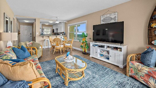 Sea Coast Gardens 401 by Teeming Vacation Rentals