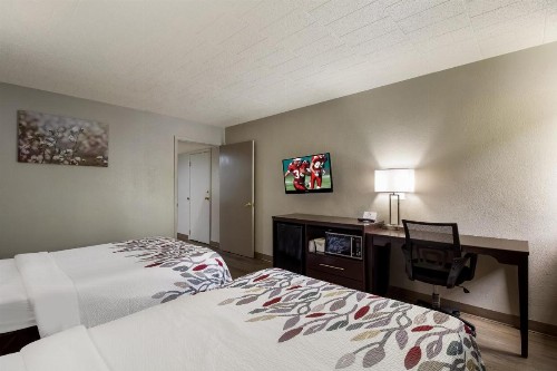 Econo Lodge New Stanton I-70 - image 27
