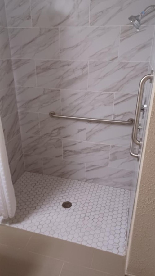 Comfort Inn New Stanton - image 28