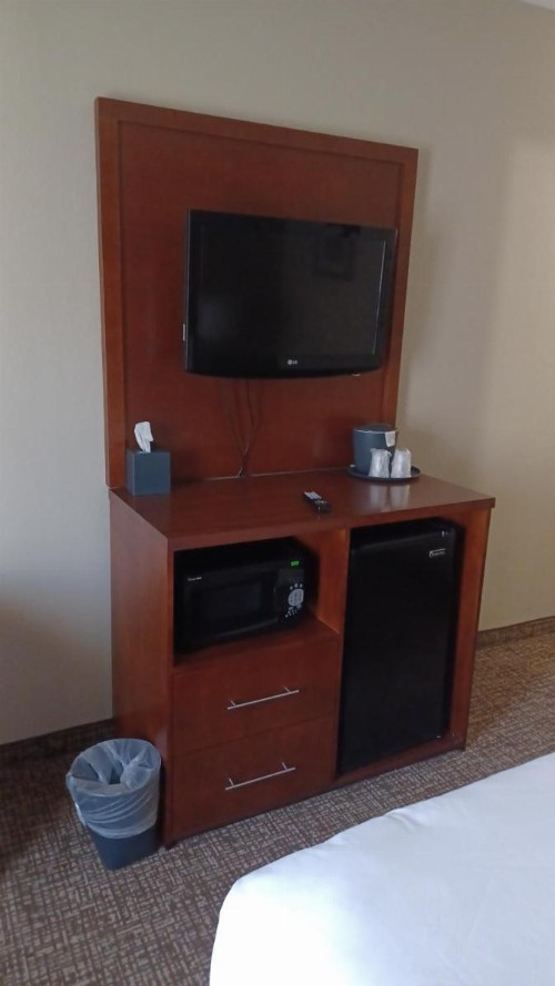 Comfort Inn New Stanton - image 29