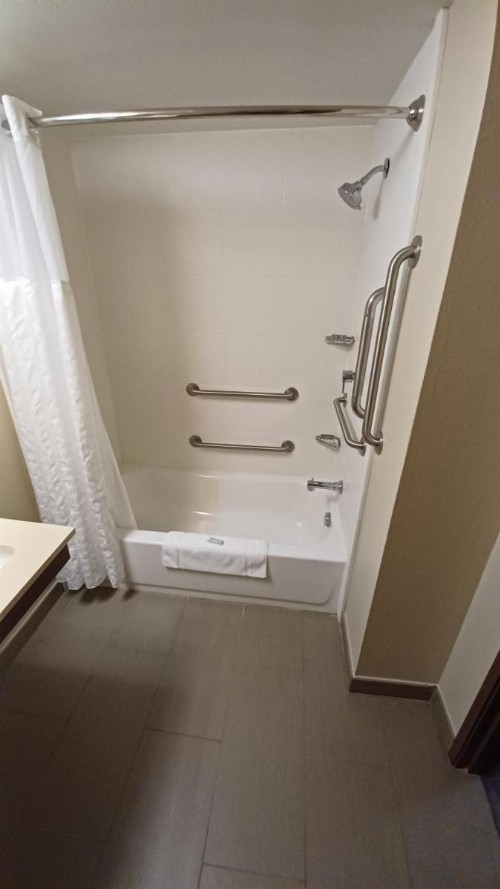 Comfort Inn New Stanton - image 38