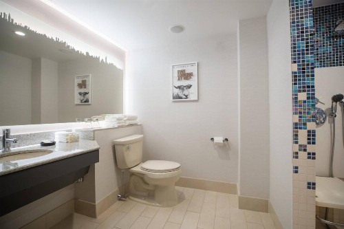 Renaissance New York Times Square Hotel - image 38