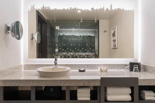 Renaissance New York Times Square Hotel - image 39