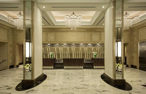 Loews Regency New York Hotel - image 18