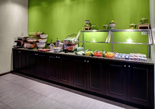 Hilton Garden Inn New York/Manhattan-Chelsea - image 10