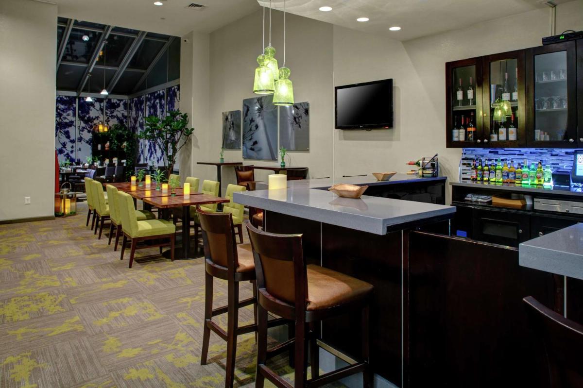 Hilton Garden Inn New York/Manhattan-Chelsea - image 3