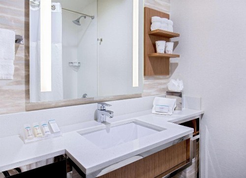 Hilton Garden Inn New York/Manhattan-Chelsea - image 4