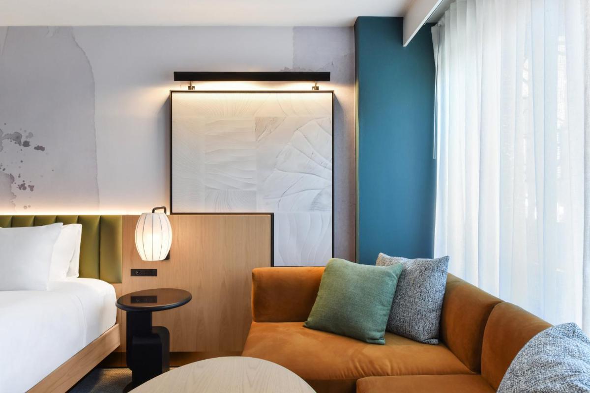 Hilton Garden Inn Times Square - image 5