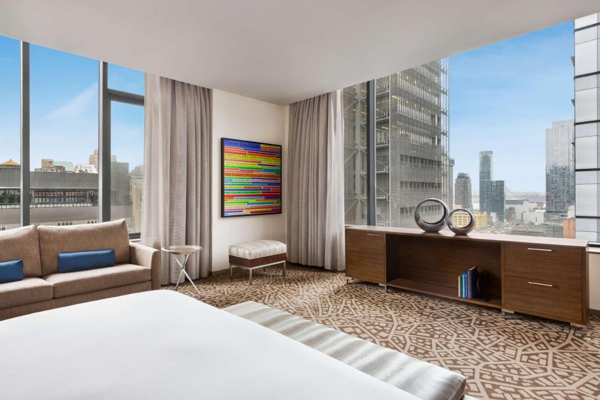 Hilton Times Square - main image