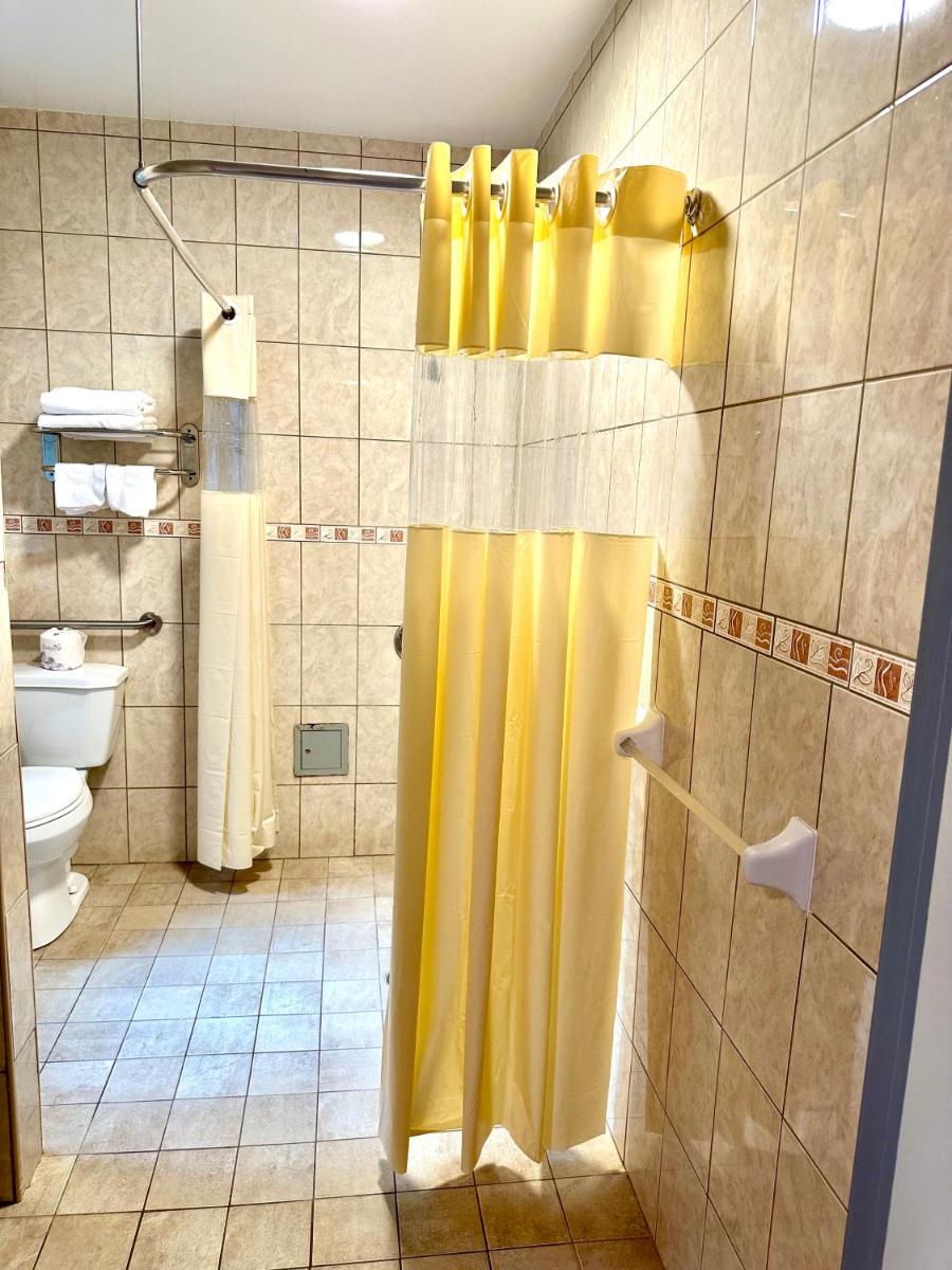 Hotel St. James - image 3