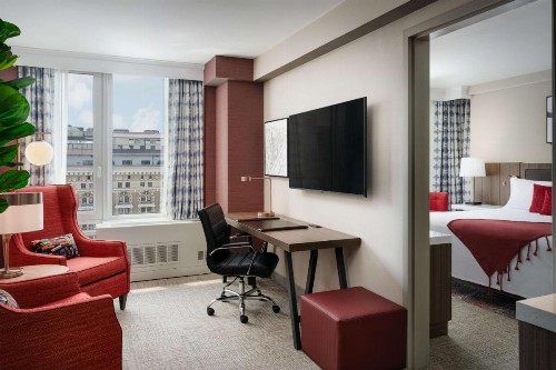 Hilton Garden Inn West 35th Street - image 18
