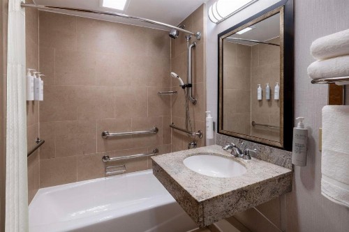 Hilton Garden Inn West 35th Street - image 33