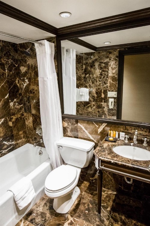 The Belvedere Hotel - image 31