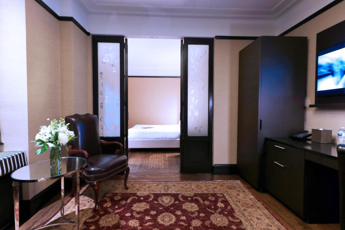 The Mansfield Hotel - image 3