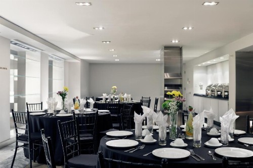 Shoreham Hotel - image 9