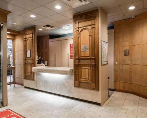 Clarion Hotel Park Avenue - image 12