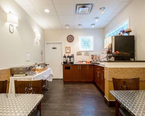 Clarion Hotel Park Avenue - image 3