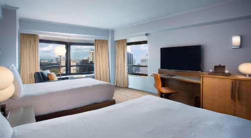 New York Hilton Midtown - image 13