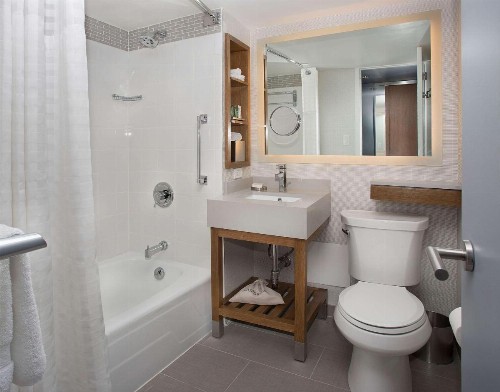 New York Hilton Midtown - image 32