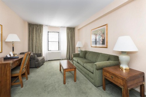 Murray Hill East Suites - image 19
