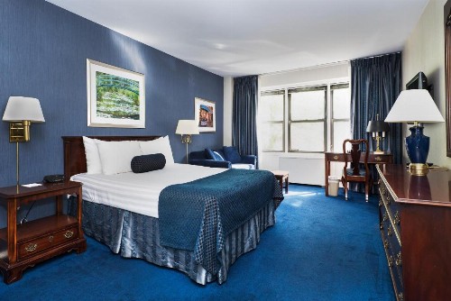 Murray Hill East Suites - image 22