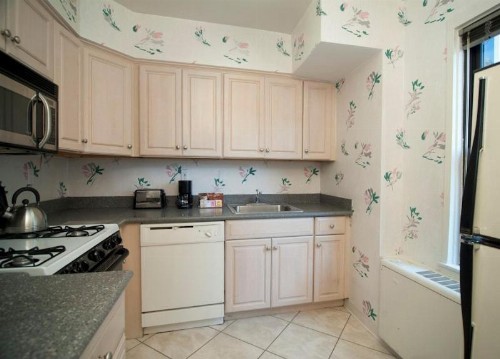 Murray Hill East Suites - image 26