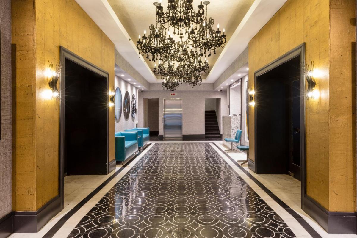 The Square Hotel - image 3