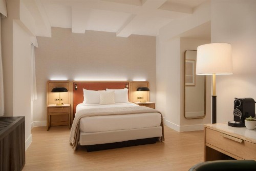 Hotel Mela Times Square - image 7