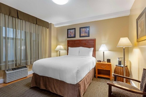 Best Western Plus Hospitality House Suites - image 10
