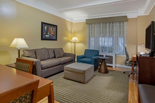 Best Western Plus Hospitality House Suites - image 25