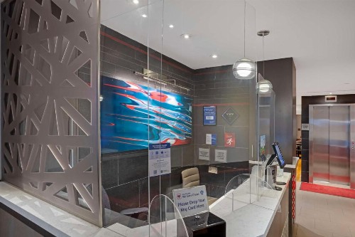 Best Western Plus Hospitality House Suites - image 44