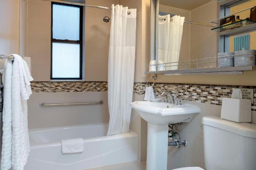 Best Western Plus Hospitality House Suites - image 50