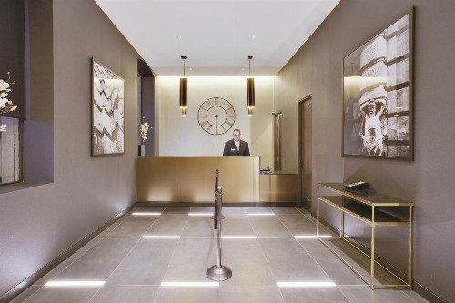 The Hotel at Fifth Avenue - image 38