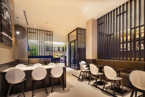 The Hotel at Fifth Avenue - image 42