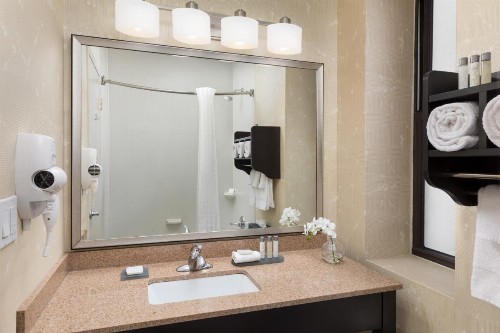 The Hotel at Fifth Avenue - image 8