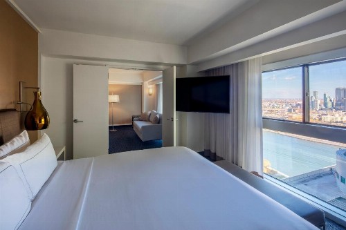 Millennium Hilton New York One UN Plaza - image 43