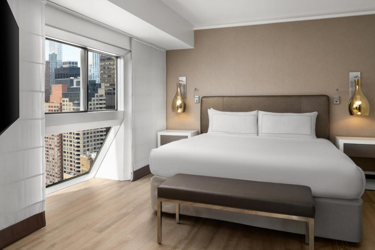 Millennium Hilton New York One UN Plaza - image 7