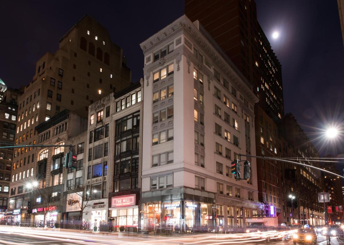 U Hotel Fifth Avenue - image 5