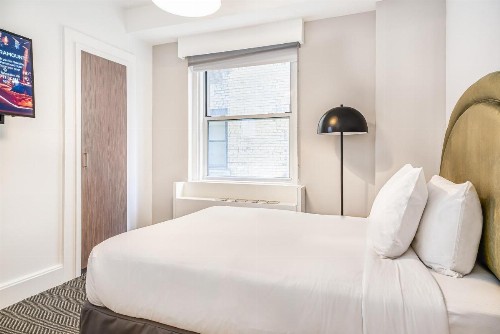 Paramount Hotel Times Square - image 21