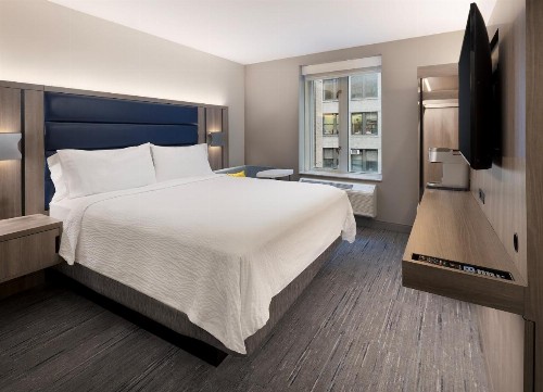 Holiday Inn Express New York City Chelsea an IHG Hotel - image 18