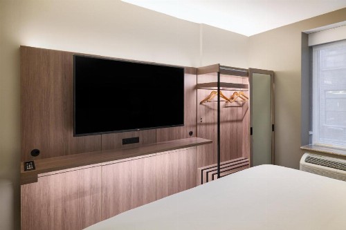 Holiday Inn Express New York City Chelsea an IHG Hotel - image 29