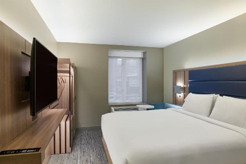 Holiday Inn Express New York City Chelsea an IHG Hotel - image 32
