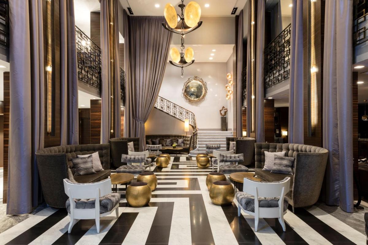 Empire Hotel - main image