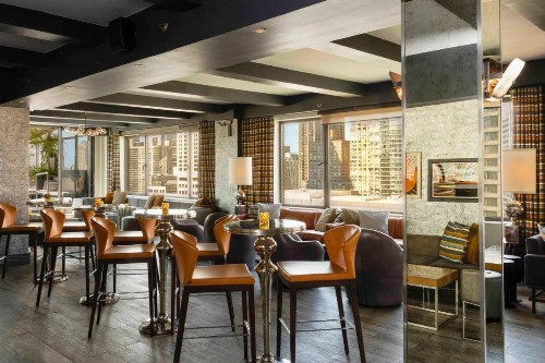 Empire Hotel - image 18