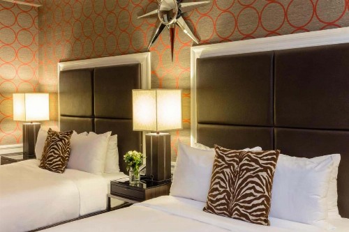 Empire Hotel - image 44