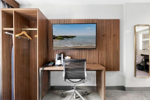 Holiday Inn Manhattan 6th Ave - Chelsea an IHG Hotel - image 13