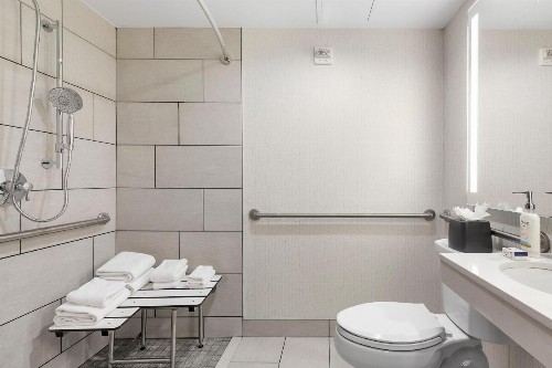 Holiday Inn Manhattan 6th Ave - Chelsea an IHG Hotel - image 15