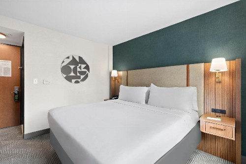 Holiday Inn Manhattan 6th Ave - Chelsea an IHG Hotel - image 17