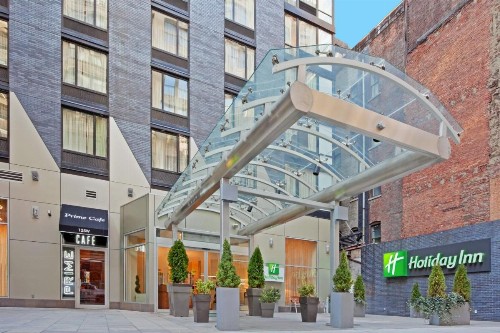 Holiday Inn Manhattan 6th Ave - Chelsea an IHG Hotel - image 2