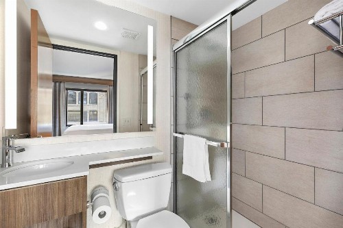 Holiday Inn Manhattan 6th Ave - Chelsea an IHG Hotel - image 22